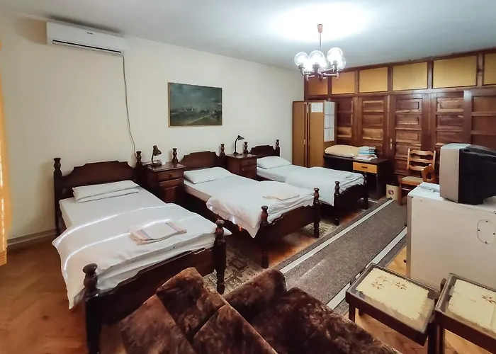 Pansion Jakic 住宿加早餐酒店 Bac