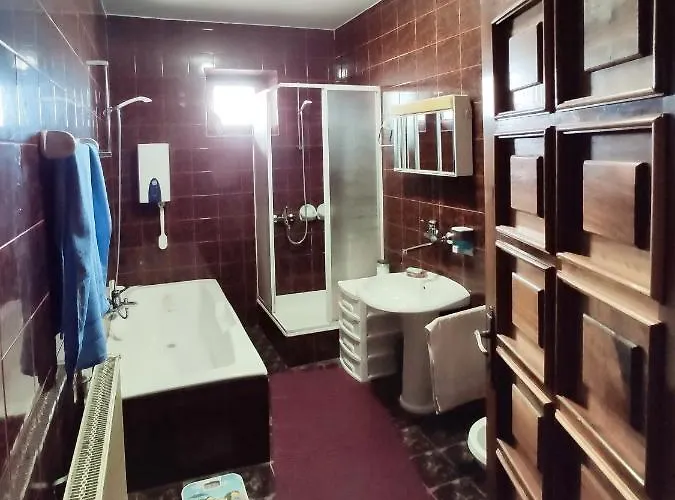 Pansion Jakic 住宿加早餐酒店 *